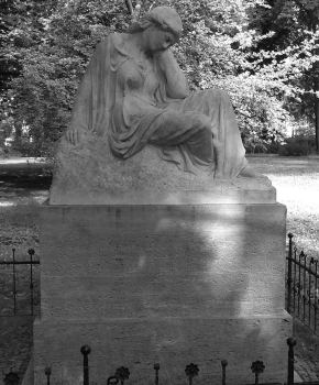 Cmentarz w Parku Roth